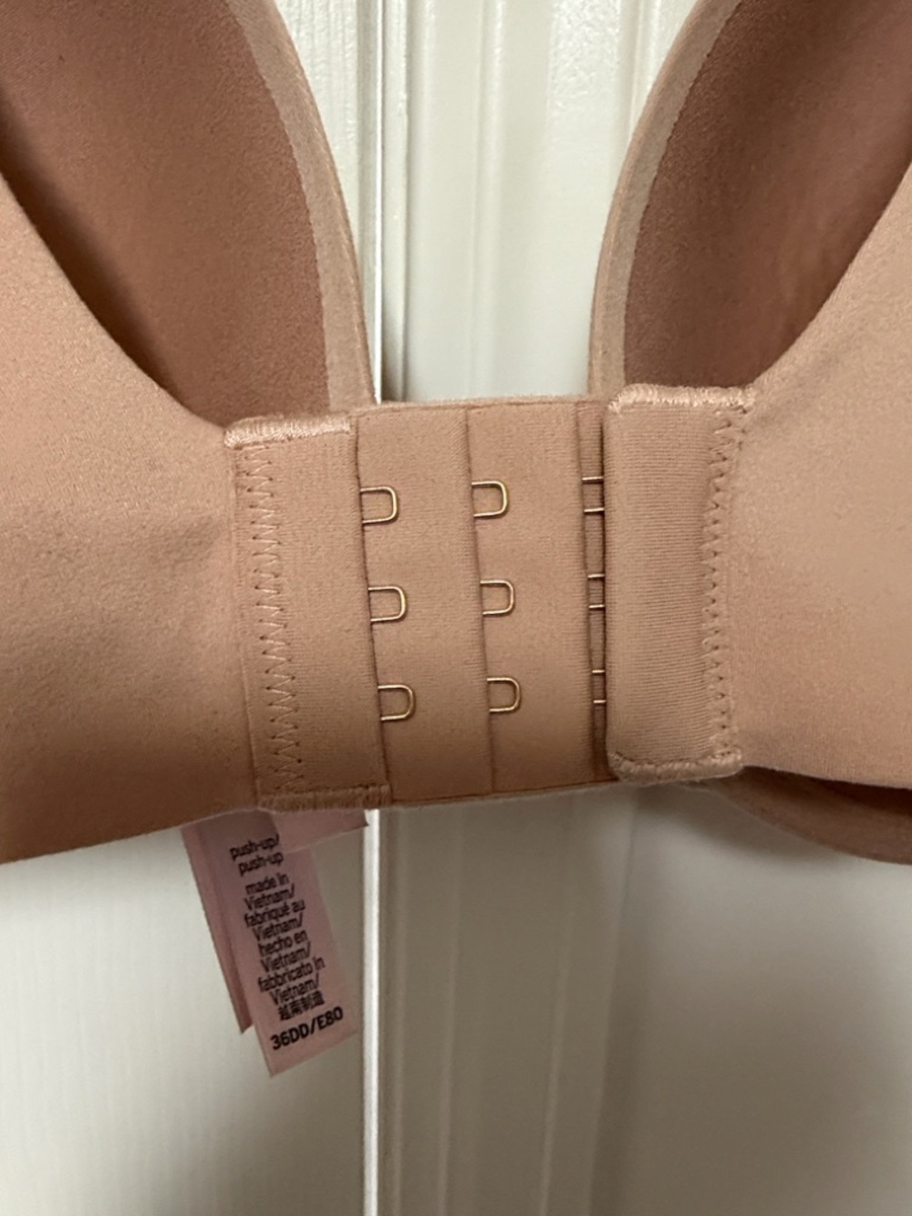 Victoria's Secret Smooth T-Shirt Bra — Nude Blush - Picture 3 of 6